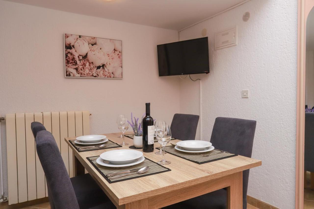 Apartment Ivica Poreč Exteriör bild